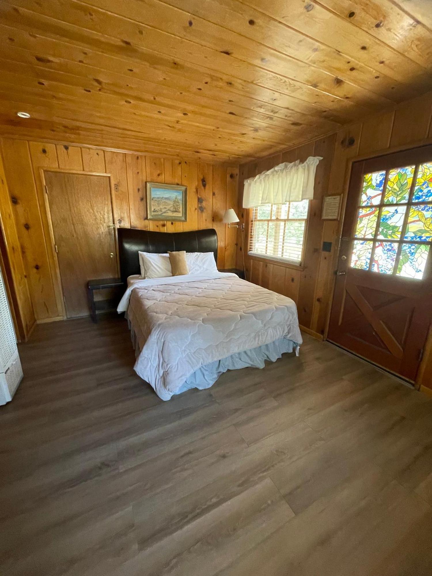 Mountain View Cabins Wrightwood Eksteriør billede